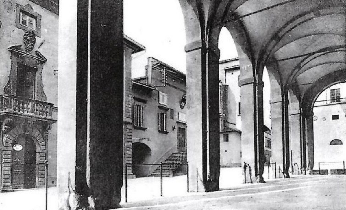 Arco all’inizio di via Firenzuola