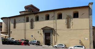 Fianco sinistro della chiesa di S. Maria dei Servi e ingresso laterale