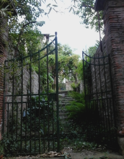 Portale bugnato - sansepolcro