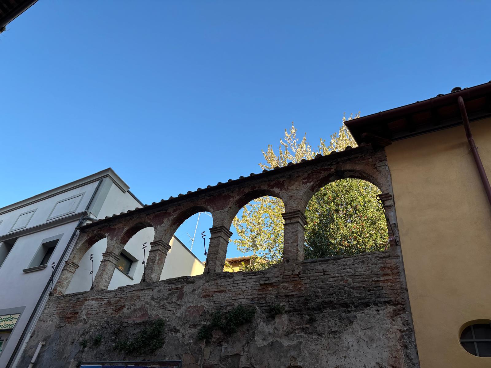 Portale bugnato - sansepolcro