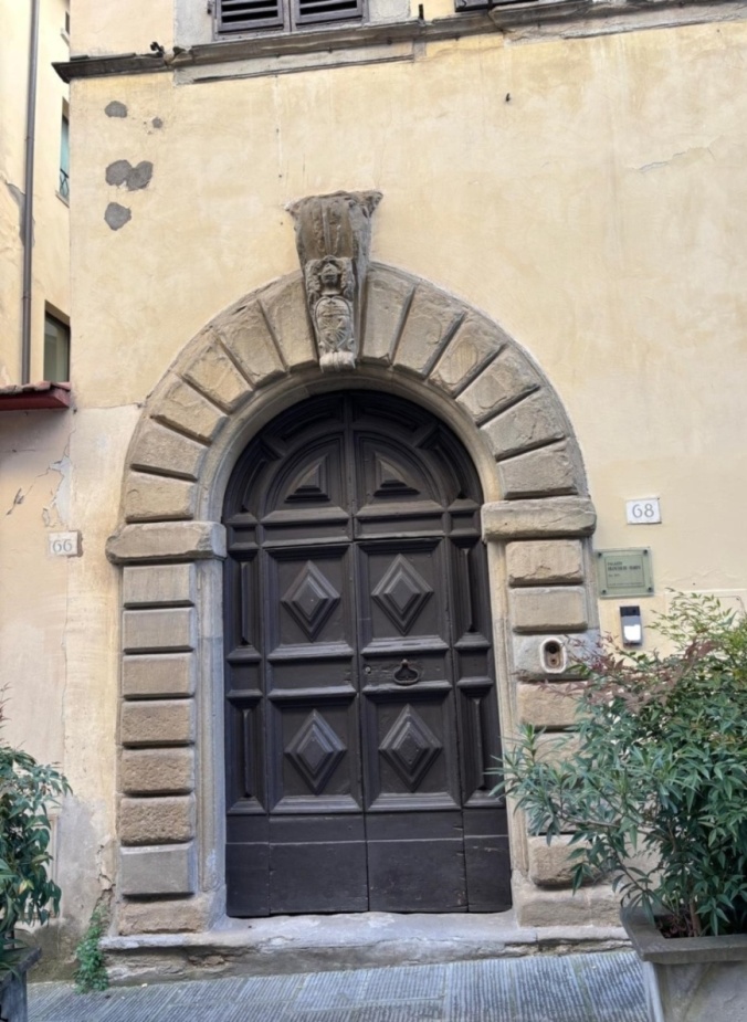 Portale bugnato - sansepolcro