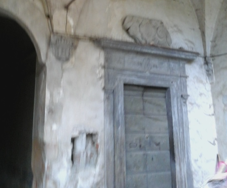 Portale bugnato - sansepolcro